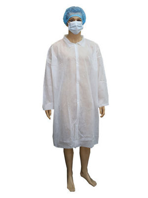 30-50GSM Abrigos de laboratorio médicos de protección con botones/clamarra/ cinta mágica
