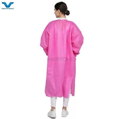 Abrigos desechables SMS 40GSM Impermeable Industrial CE a prueba de polvo para el laboratorio de primavera y otoño