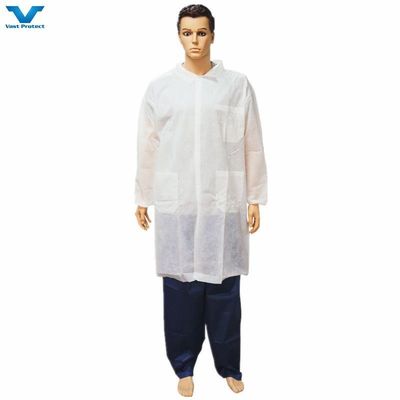 V601 Trajes de laboratorio desechables de polipropileno blanco no tejido con material SMS en laboratorio