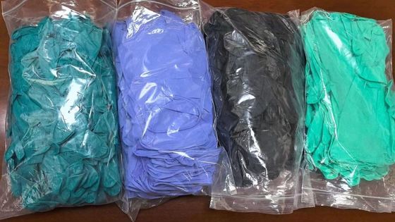 Guantes de examen de nitrilo negro desechables Tamaños S M L XL 9 pulgadas Aql 1.5 para jardinería