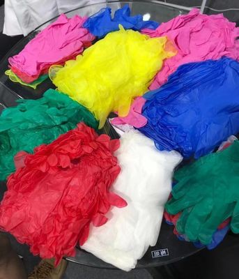 Guantes de examen desechables sin polvo no estériles mezclados con nitrilo-vinilo de 240 mm de longitud